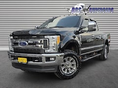 Ford F250 - CREW CAB 6.7L V8 2017 F250