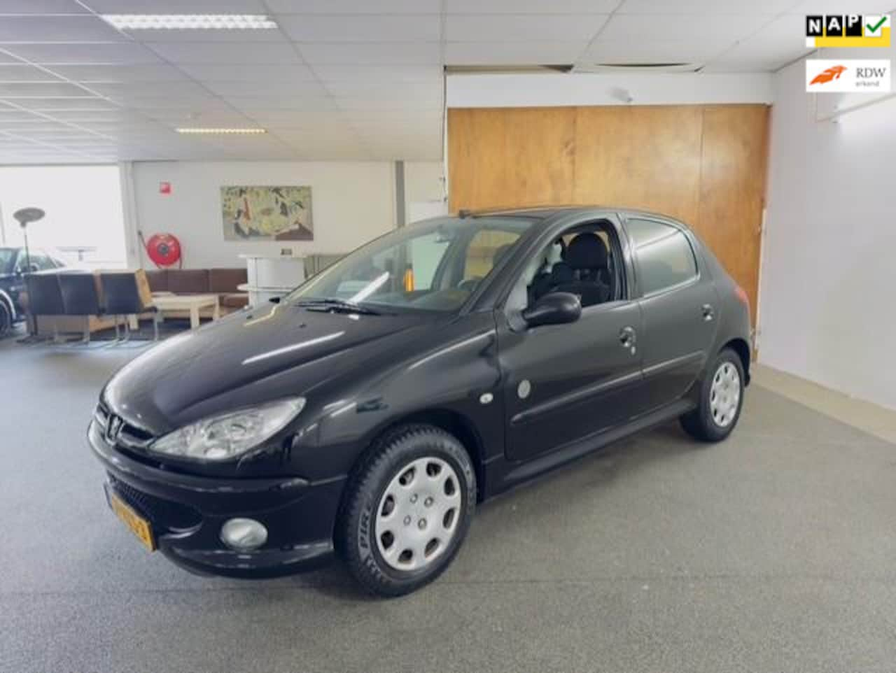 Peugeot 206 - 1.4 Génération Apk Nieuw,1e Eigenaar,Airco,Cruise,N.A.P,Trekhaak,5Deurs,2 Sleutels,Topstaa - AutoWereld.nl