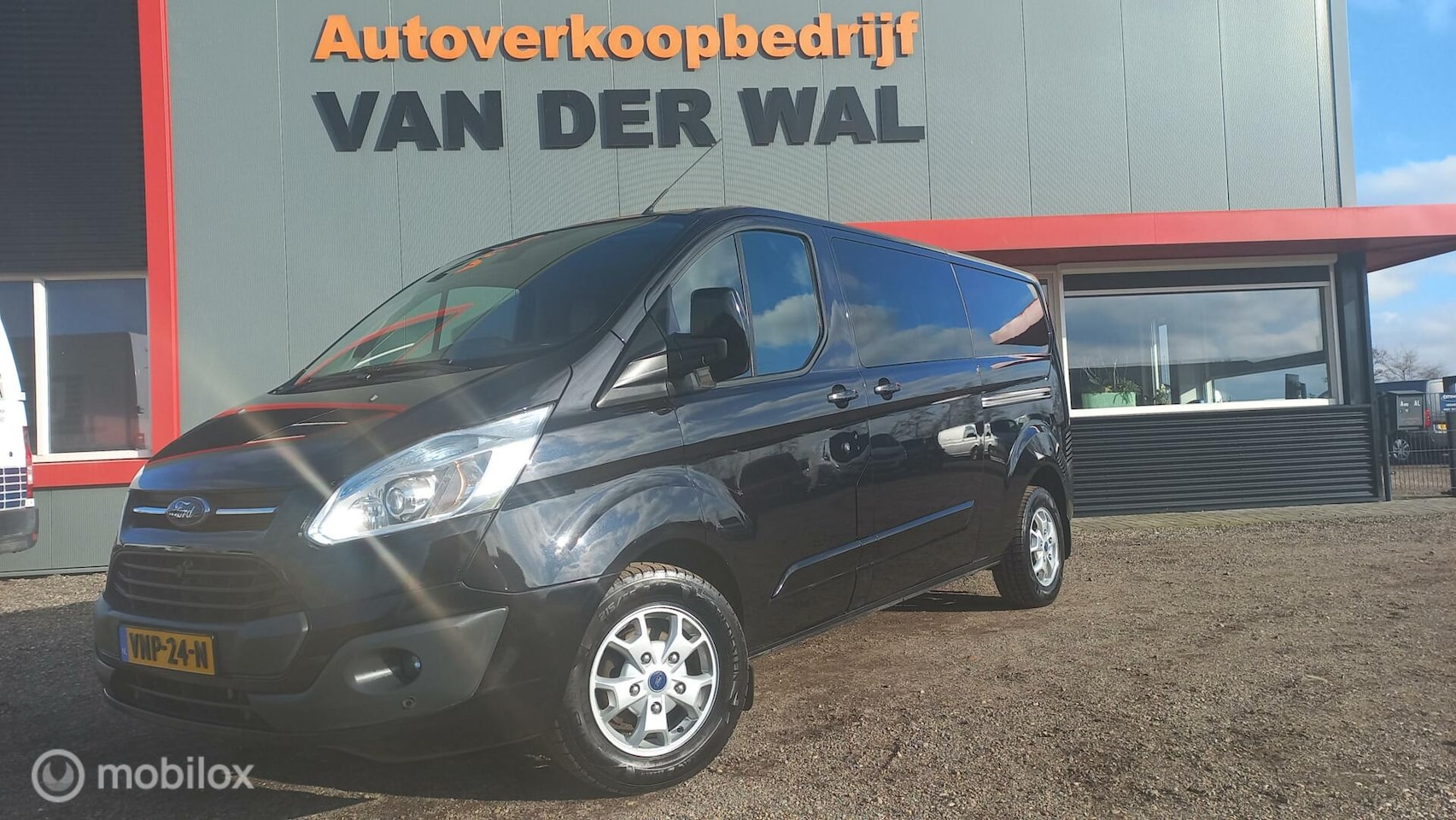 Ford Transit Custom - 290 2.2 TDCI L2H1 Limited DC 290 2.2 TDCI L2H1 Limited DC - AutoWereld.nl