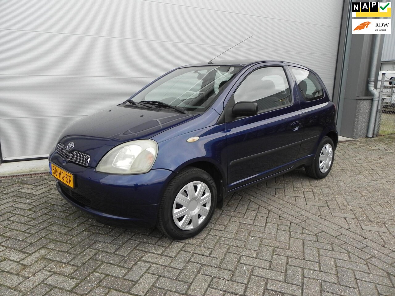 Toyota Yaris - 1.3-16V VVT-i Sol Apk 6-2-2026 Stuurbekrachtiging - AutoWereld.nl