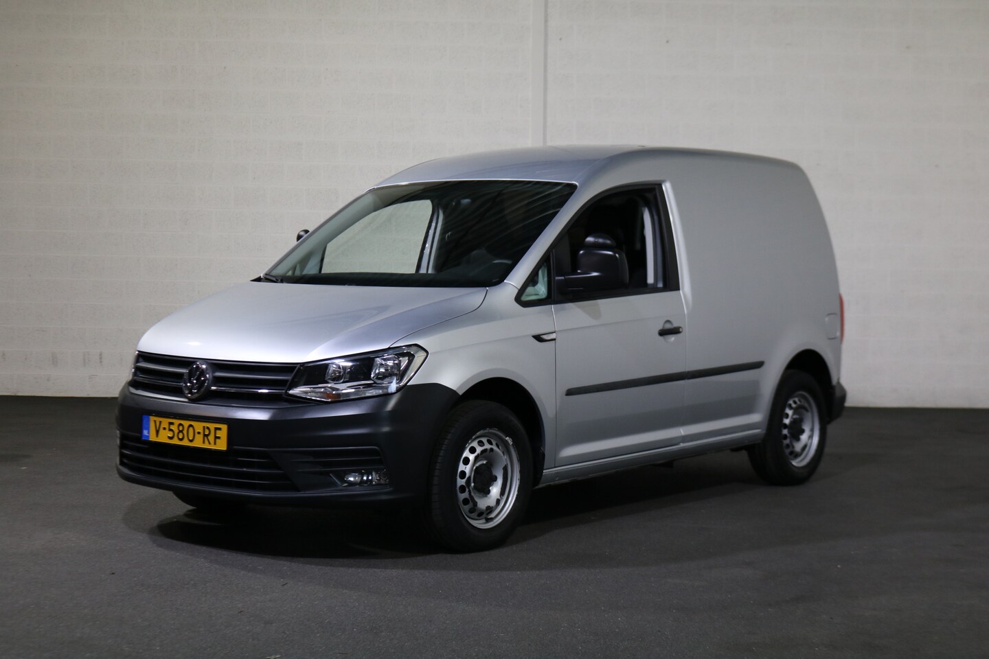 Volkswagen Caddy - 2.0 TDI 102pk Airco Navigatie Trekhaak - AutoWereld.nl