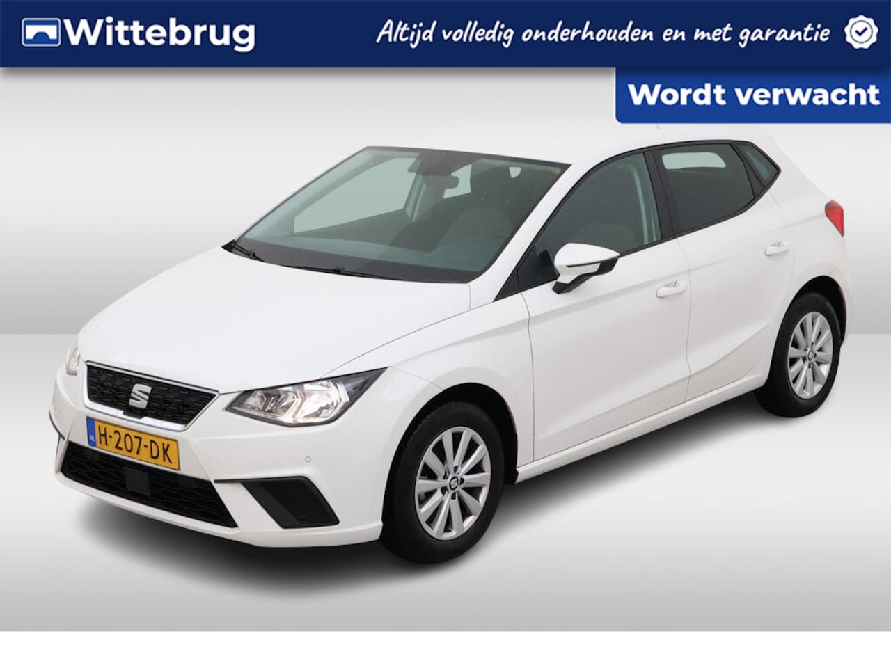 Seat Ibiza - 1.0 TSI 95pk Style Business Intense / Navigatie / Camera / Clima / 15" LMV - AutoWereld.nl