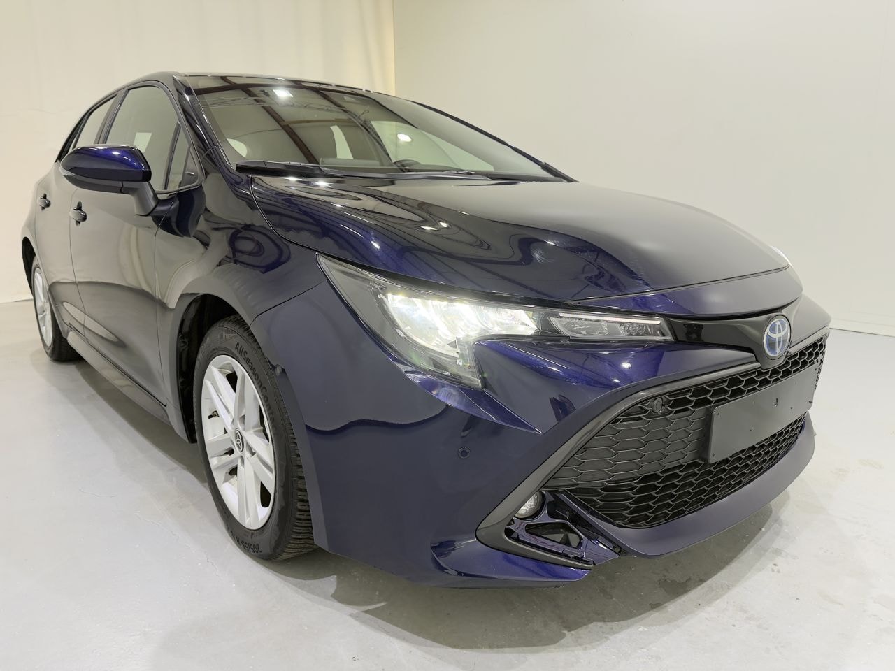 Toyota Corolla - HB 1.8 Hybrid Dynamic - AutoWereld.nl