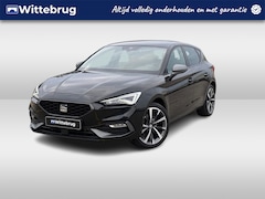 CUPRA Leon Sportstourer - 1.4 e-Hybrid VZ Performance / Panoramadak / 19" LMV / Stuur + Stoelverwarming / Kuipstoele