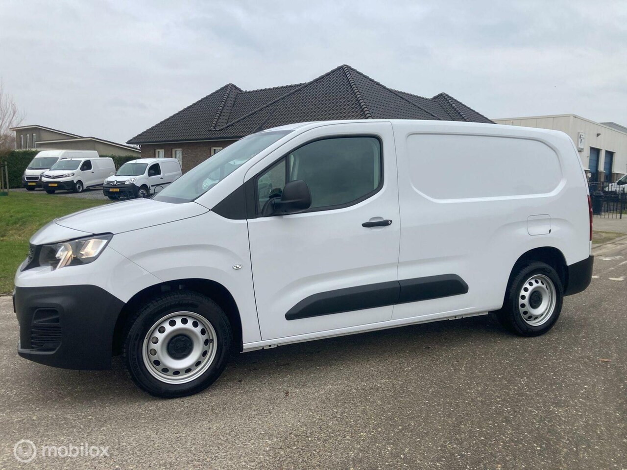 Peugeot Partner - bestel 1.5 BlueHDi 100 S&S L2 apple car play - AutoWereld.nl