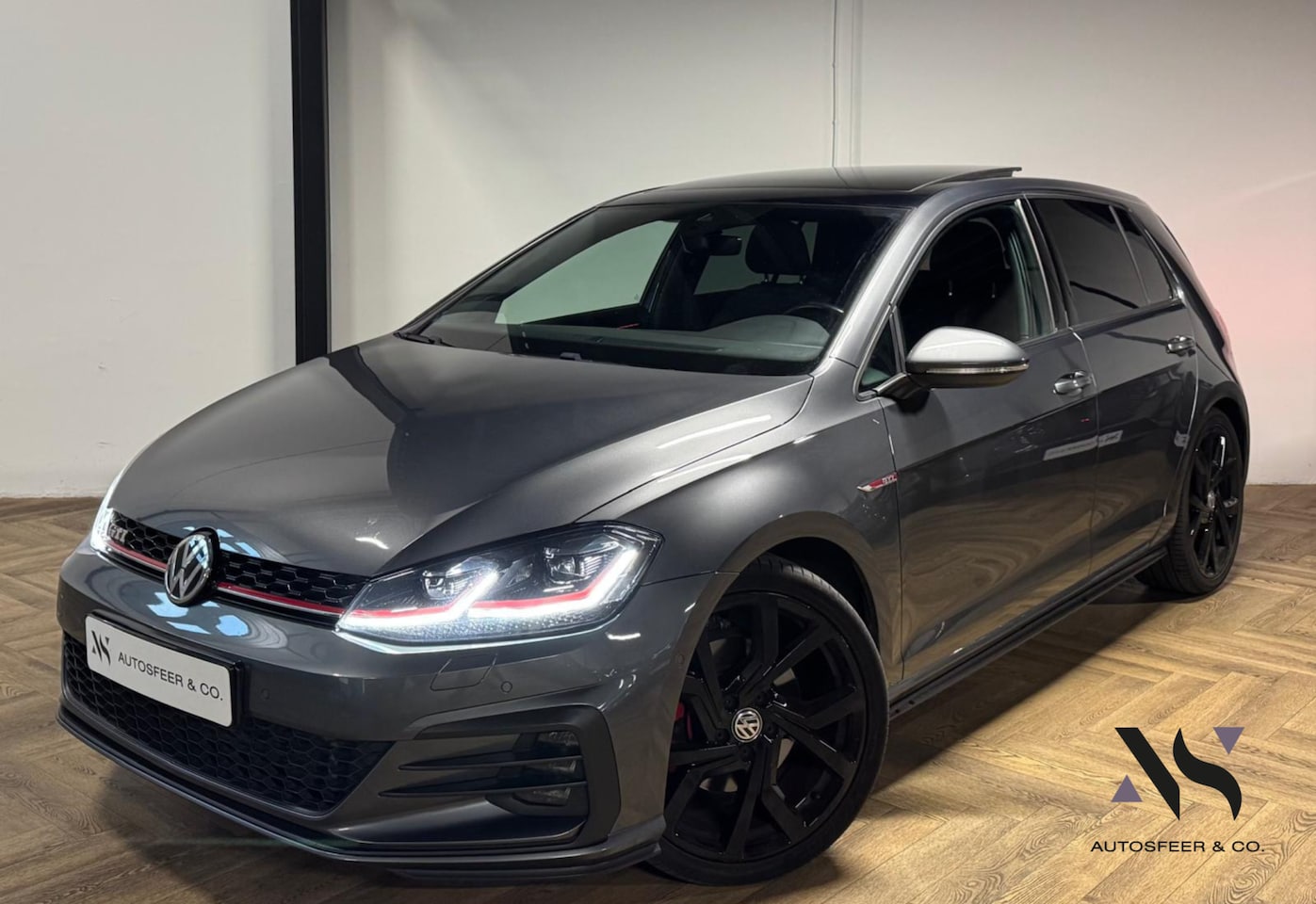 Volkswagen Golf - 7.5 2.0 TSI GTI KEYLESS BLINDSP. VOL - AutoWereld.nl