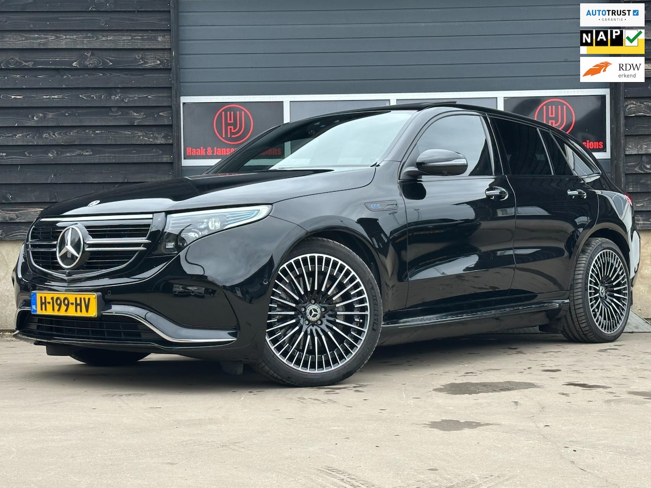 Mercedes-Benz EQC - 400 4MATIC Premium 80 kWh Burmester Pano - AutoWereld.nl