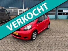 Toyota Aygo - 1.0-12V Access - LAGE KM STAND NAP - ONDERHOUDSHISTORIE EN FACTUREN AANWEZIG