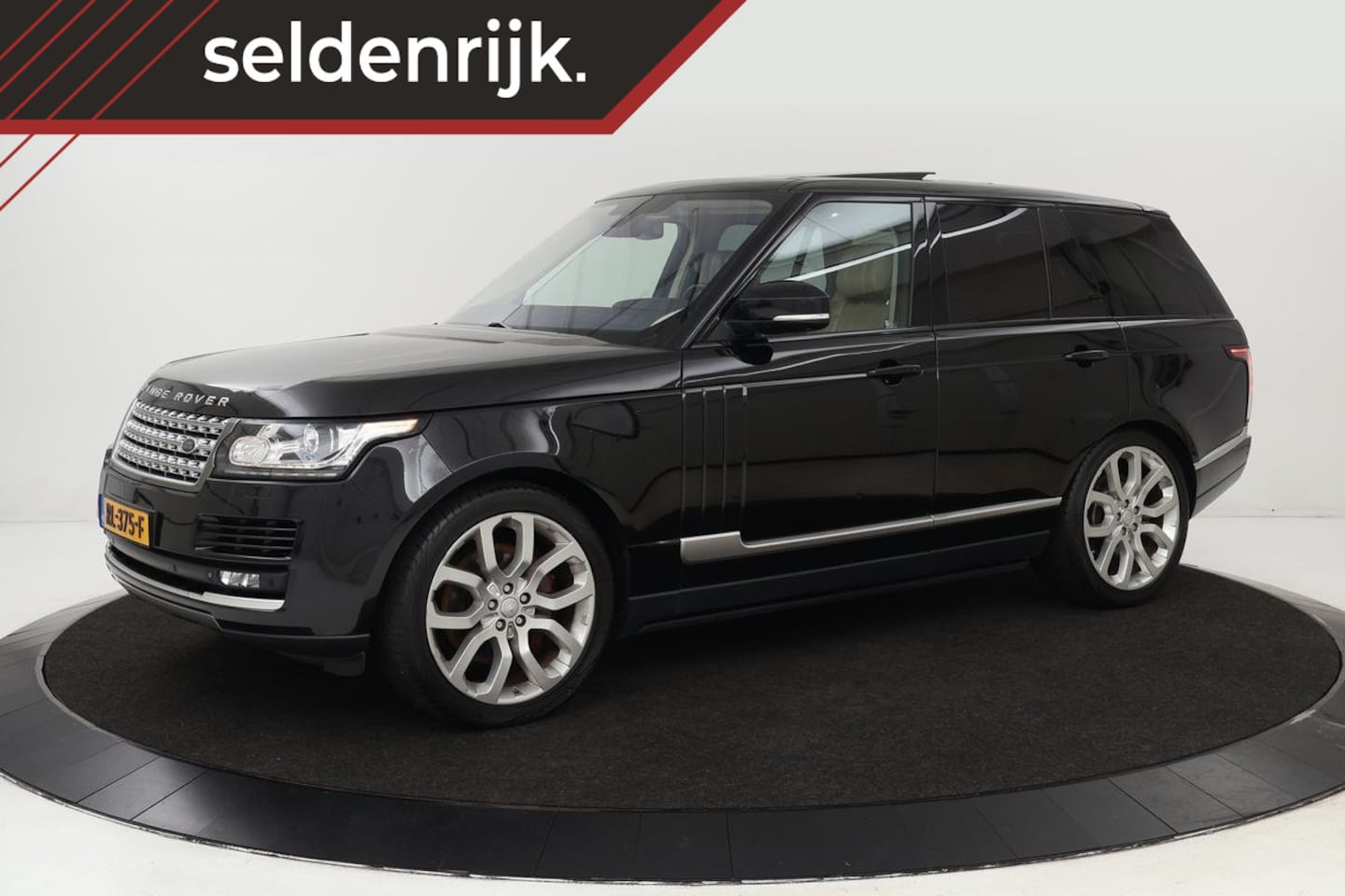 Land Rover Range Rover - 4.4 SDV8 Vogue | Panoramadak | Adaptive Cruise | Trekhaak | DAB+ | Stoelkoeling | Leder | - AutoWereld.nl