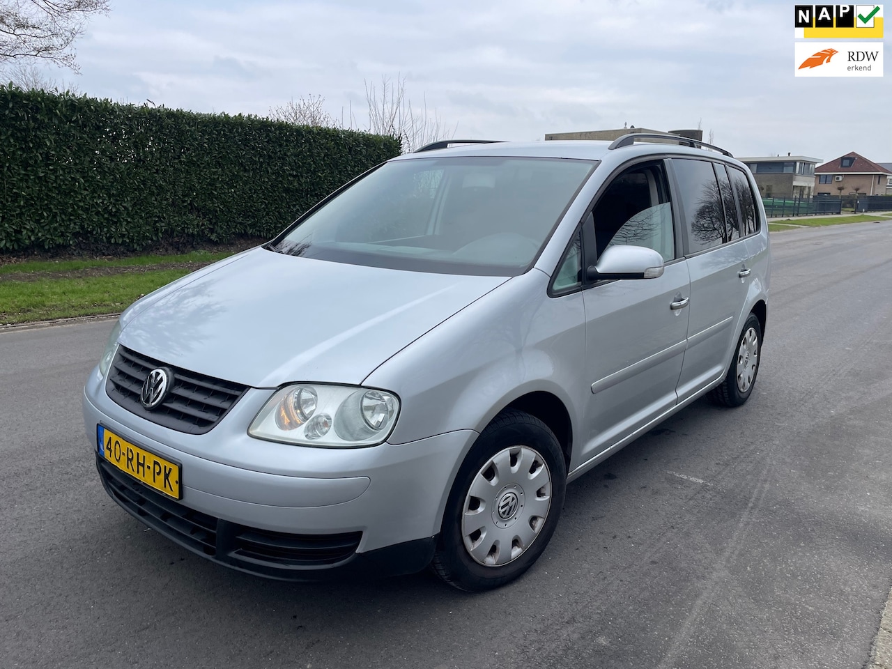 Volkswagen Touran - 1.6 Business NAP/APK/AIRCO/CRUISE - AutoWereld.nl