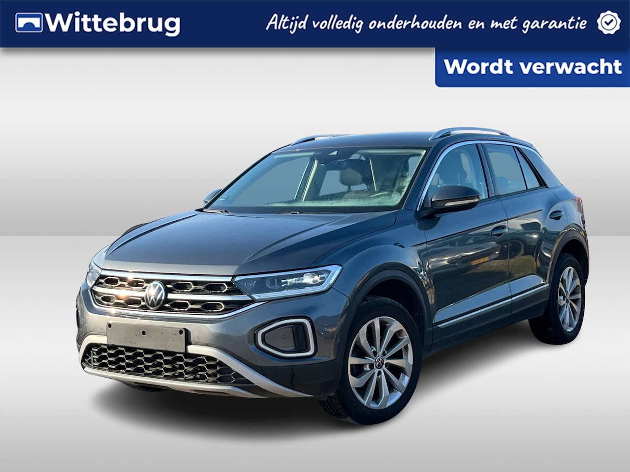 Volkswagen T-Roc - 1.5 TSI Style / App connect / Achteruitrij camera / Lichtmetaal 17'' / Elektrische achterk - AutoWereld.nl