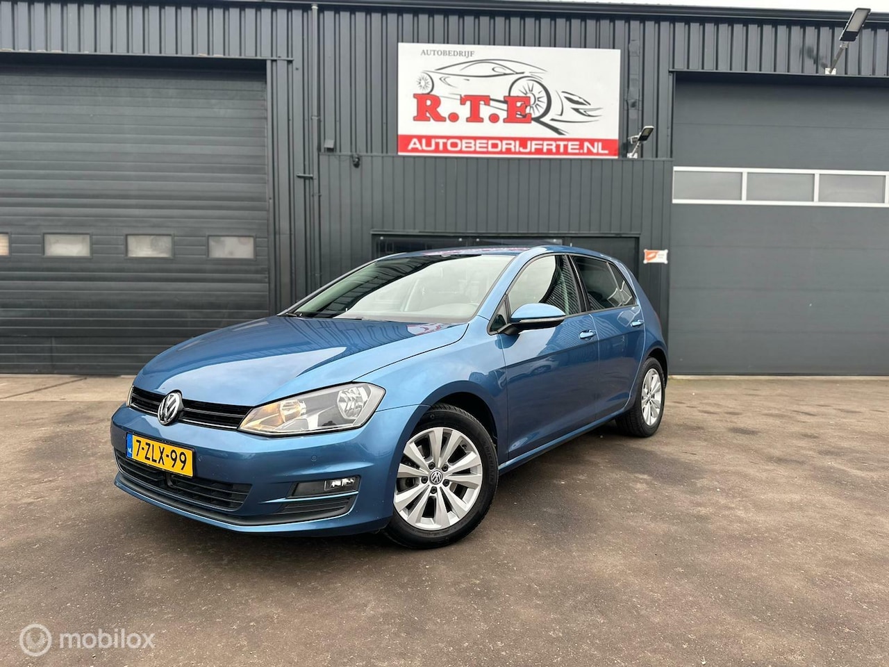 Volkswagen Golf - 1.6 TDI Highline Airco / DSG / Navi - AutoWereld.nl