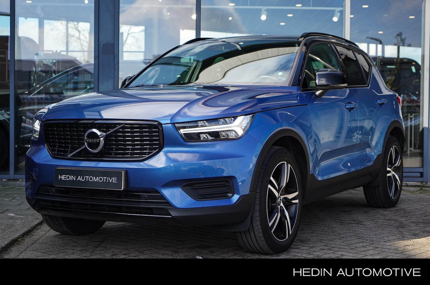 Volvo XC40 - 1.5 T3 R-Design | Automaat | 1600 kg trekgewicht | Elektrische trekhaak | Harman / Kardon - AutoWereld.nl