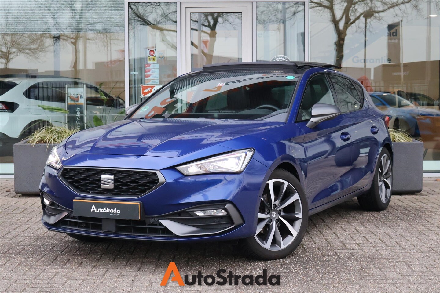 Seat Leon - 1.5 FR eTSI 150pk DSG-7 | keyless | Pano | ACC | Camera | Carplay | Trekhaak | Sfeer - AutoWereld.nl