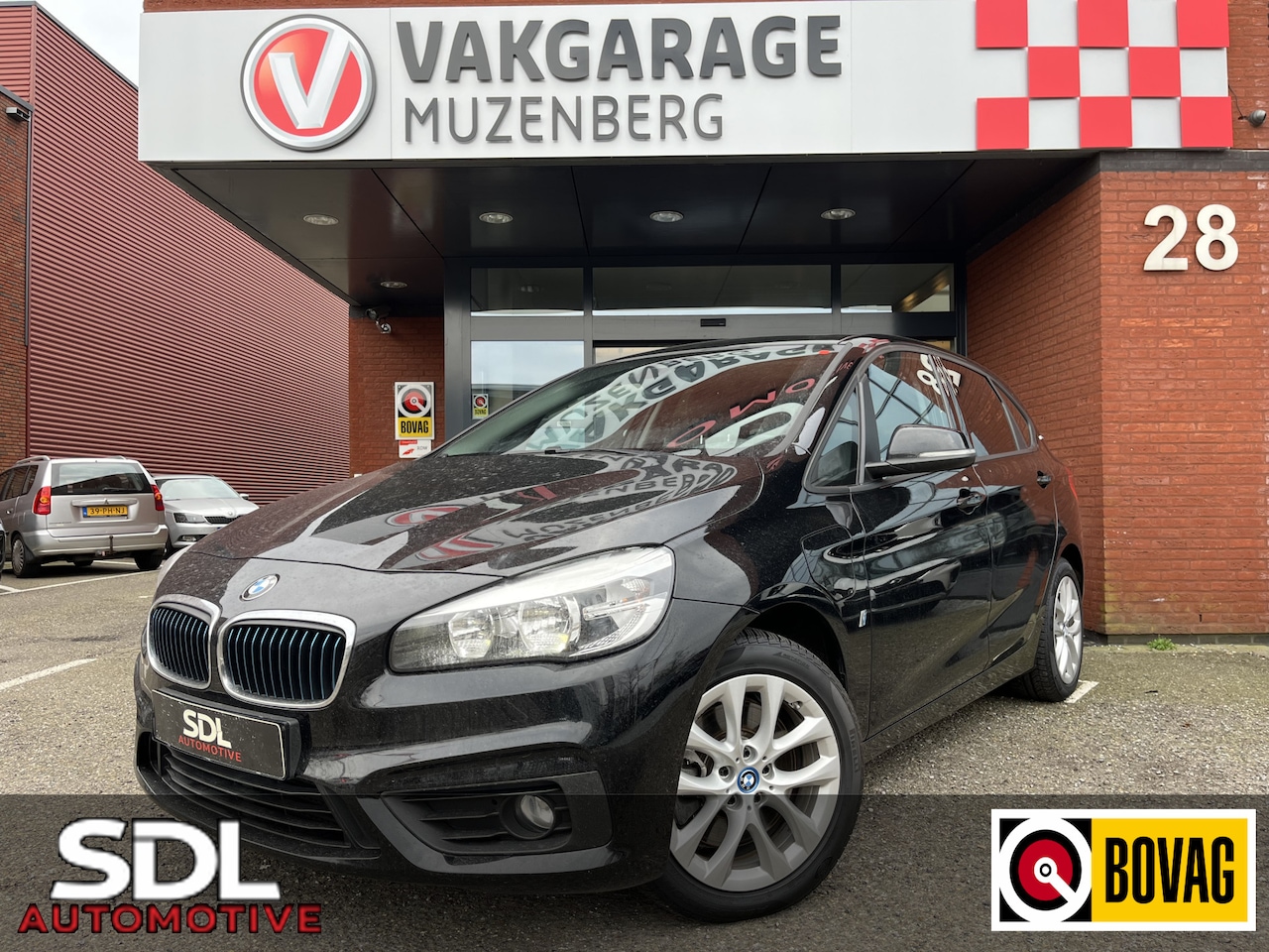 BMW 2-serie Active Tourer - 225xe Centennial High Executive // NAVI // CLIMA // PDC // CRUISE // STOELVERWARMING!! - AutoWereld.nl