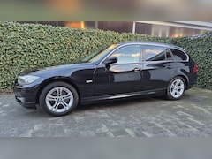 BMW 3-serie Touring - 318i High Executive Touring 2010 Zwart e90 LCI Trekh leer