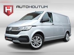 Volkswagen Transporter - 2.0 TDI DSG 150pk L1H1 32 Navigatie, 3 zits