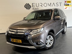 Mitsubishi Outlander - 2.0 Business Edition Automaat Navi Leder Carplay Camera Pdc Nieuwe Apk