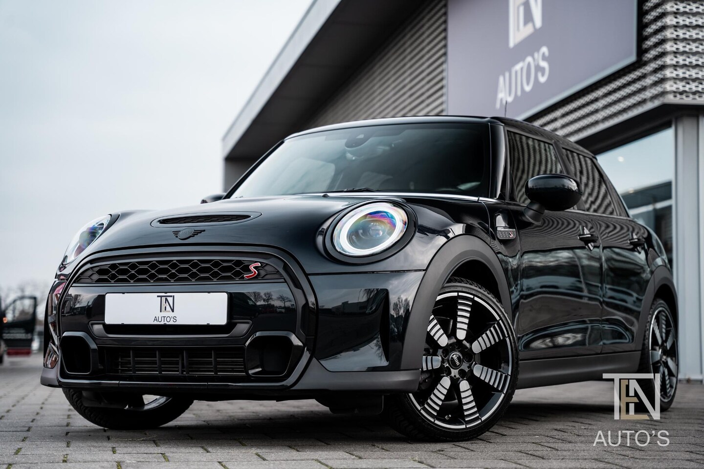 MINI Cooper S - 2.0 | Camera | Keyless | Leder | Stoelverwarming | 18" - AutoWereld.nl