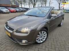 Ford Focus Coupé-Cabriolet - 2.0-16V Titanium. 2007. Automaat/Climate/Cruise/Leder/Trekhaak/Stoelverwarming