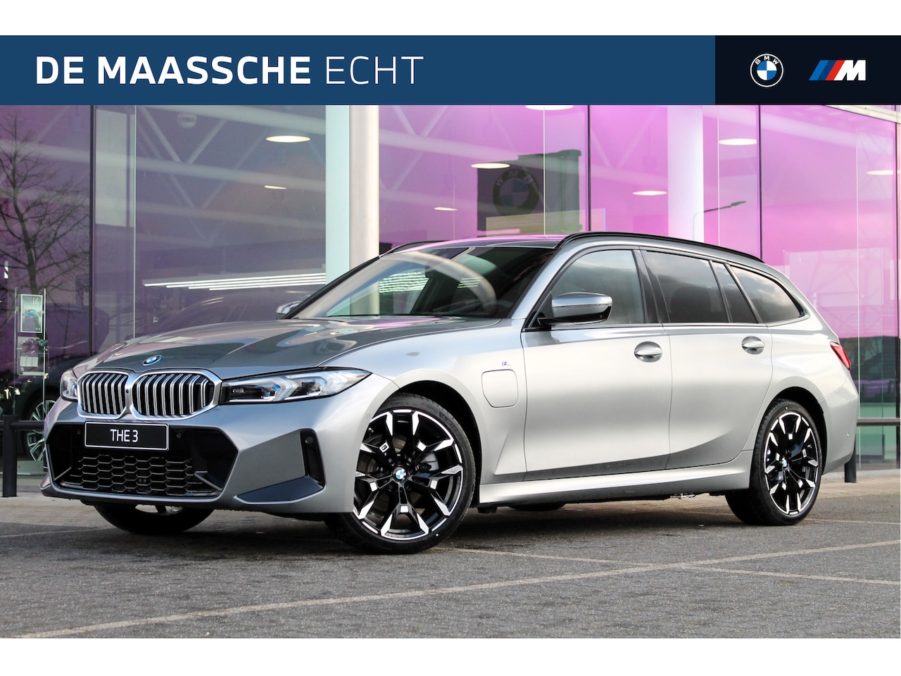 BMW 3-serie Touring - 330e High Executive M Sport Automat / Panoramadak / Sportstoelen / Parking Assistant Plus - AutoWereld.nl