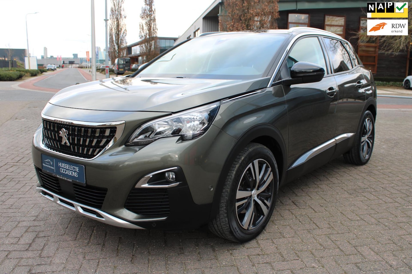 Peugeot 3008 - 1.2 PureTech GT Line Apple / Android carplay / Navi - AutoWereld.nl