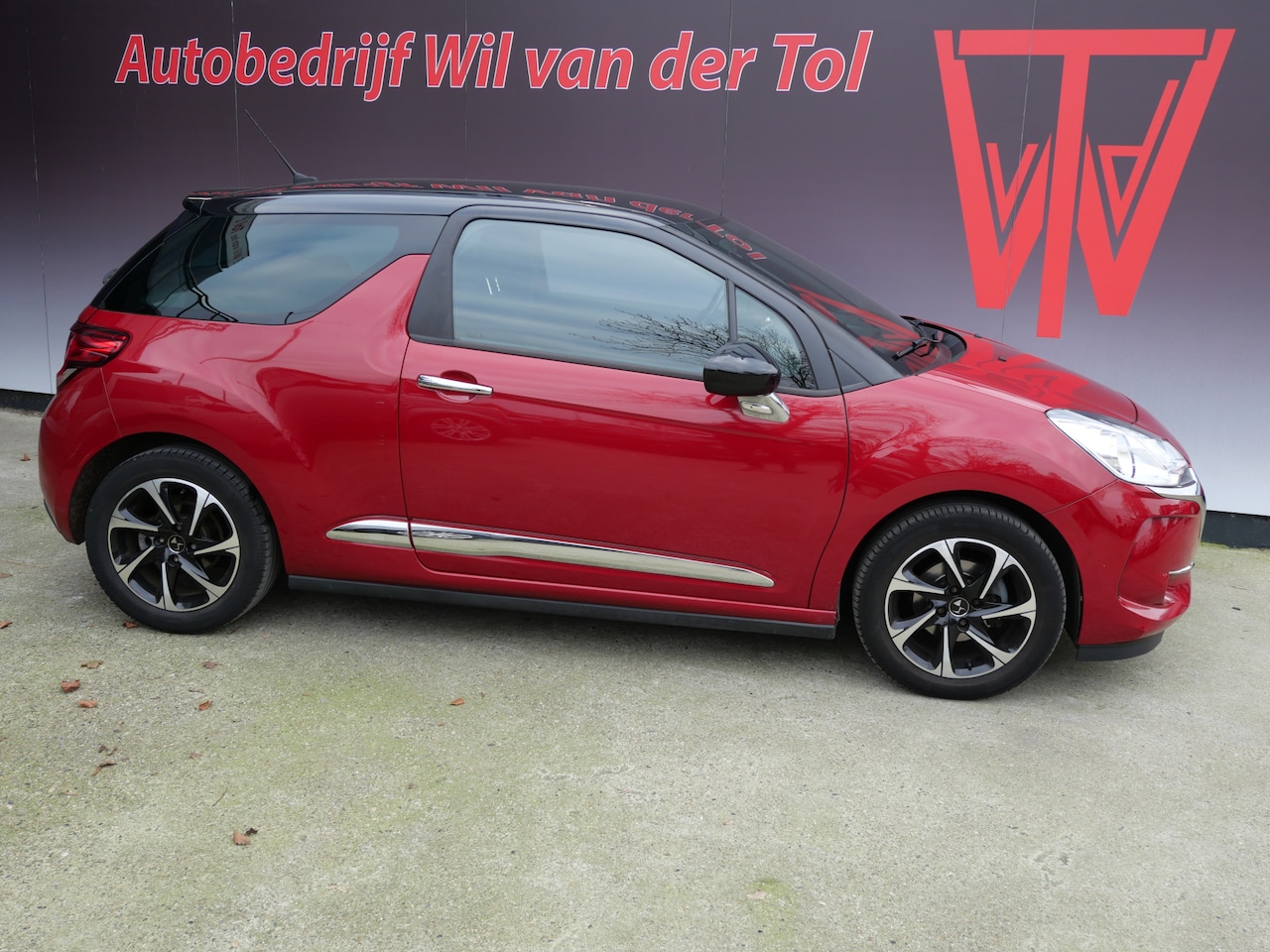 DS 3 - 1.2 PureTech CONNECTED CHIC | HIFI | NAVI | CRUISE | 110 PK | APK 01-2026!! - AutoWereld.nl