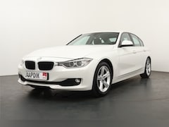 BMW 3-serie - BWJ 2013 | 316i 136PK Executive | SPORTSTOELEN | SCHUIFDAK | CLIMA | NAVI | TREKHAAK | DEE