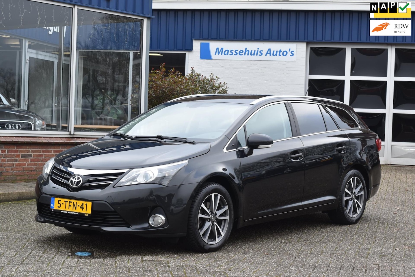 Toyota Avensis Wagon - 2.0 VVTi Dynamic Business 167dkm Trekhaak 2e eig. Navi Cruise Clima Camera Nwe APK - AutoWereld.nl