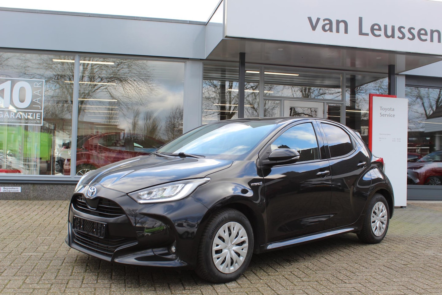 Toyota Yaris - 1.5 Hybrid Active 1.5 Hybrid ACTIVE - AutoWereld.nl