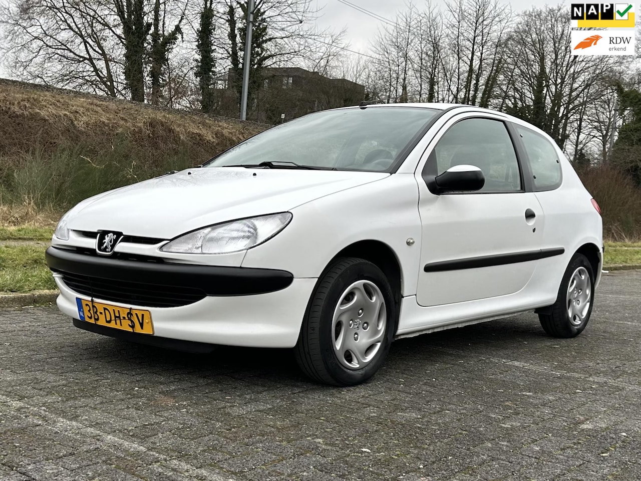 Peugeot 206 - 1.4 XT 1.4 XT - AutoWereld.nl