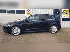 Audi A3 Sportback - 1.4 e-tron S-line Pano dak full led matrix Pro Line plus