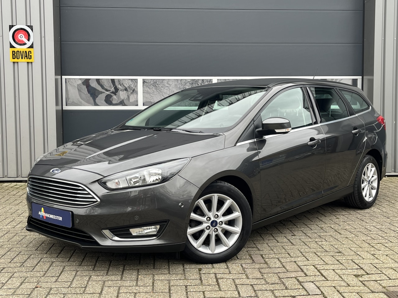 Ford Focus Wagon - 1.0 EcoBoost Titanium Business Automaat | Navi | Interesse? Bel of App naar: 06 30 51 05 9 - AutoWereld.nl