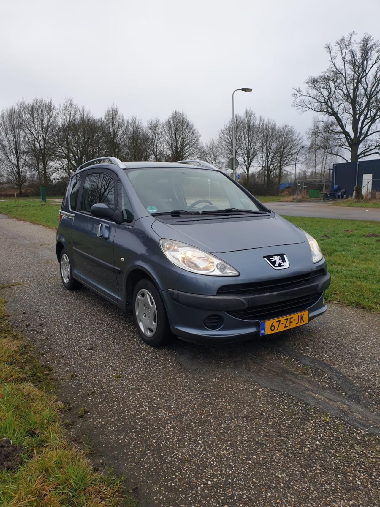 Peugeot 1007 - 1.4 Sesam Urban 1.4 Sesam Urban - AutoWereld.nl