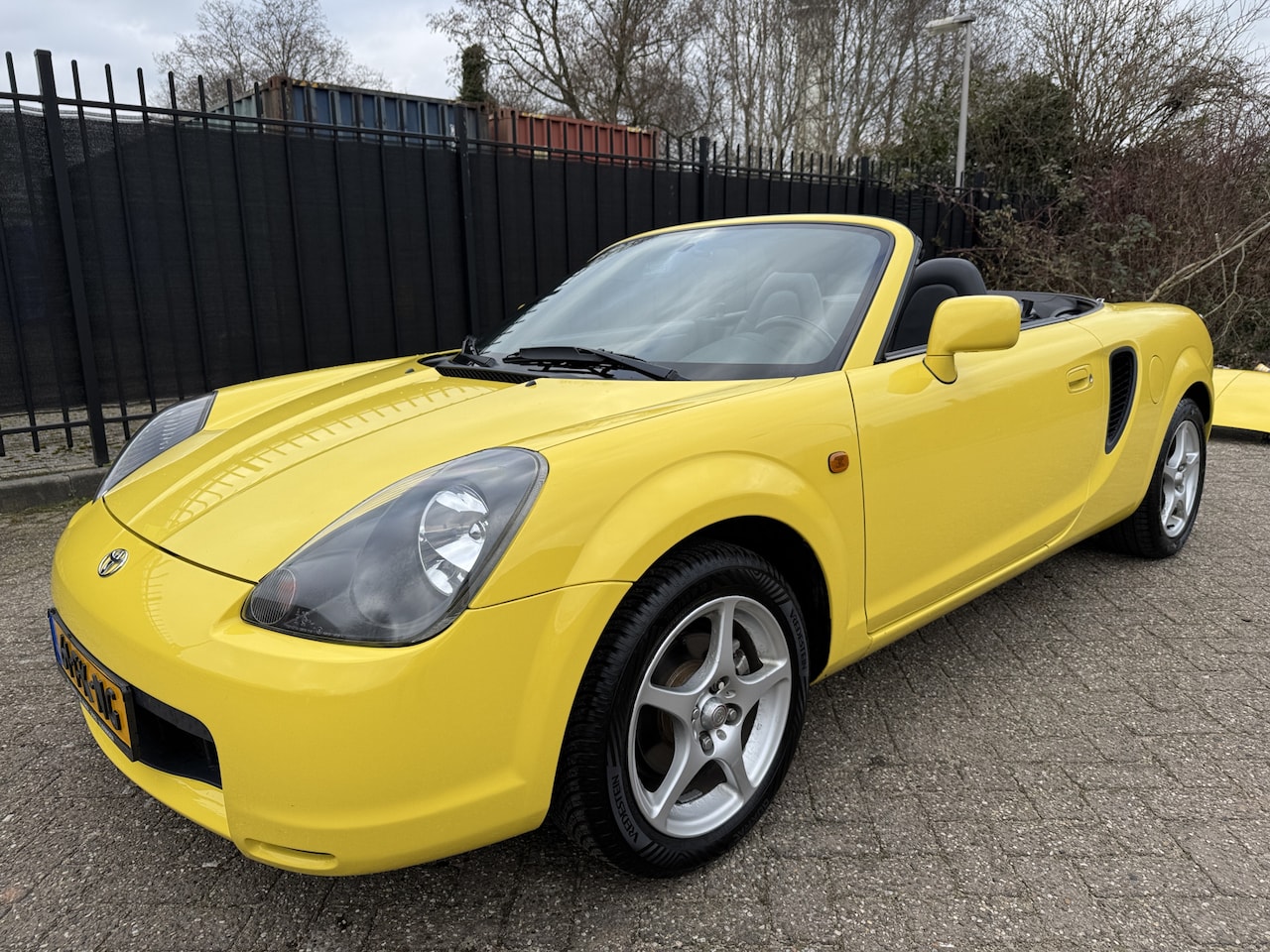 Toyota MR 2 - 1.8-16v VVT-i Sp.Ed. Leer/Airco/Hardtop/LMV - AutoWereld.nl