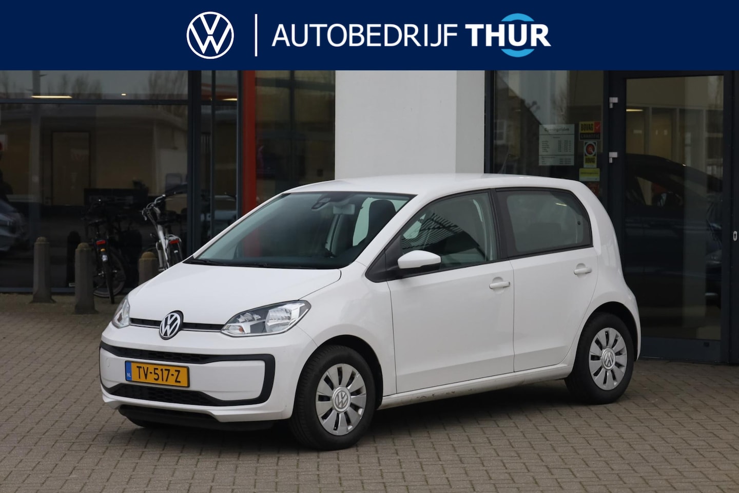 Volkswagen Up! - 1.0 BMT move up! 1.0 BMT move up! 60PK / 44kW, Achteruitrijcamera, parkeersensoren achter, multifunctioneel - AutoWereld.nl