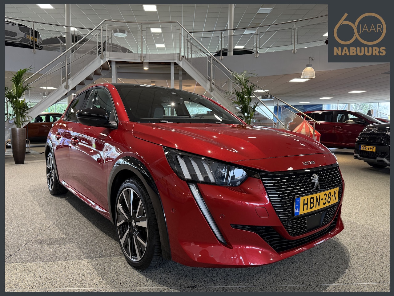 Peugeot 208 - 1.2 100pk GT Pack EAT8, Adaptive, Camera, Keyless - AutoWereld.nl