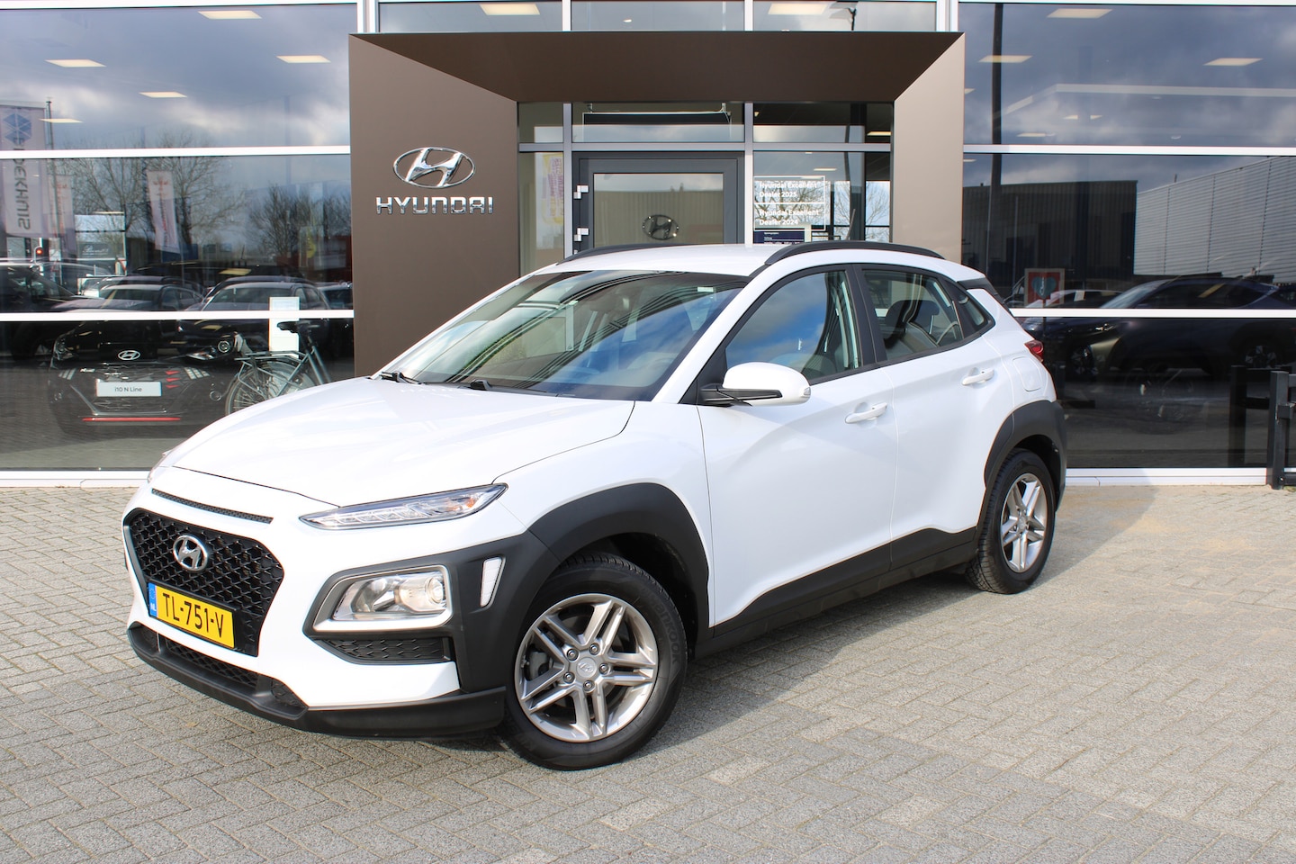 Hyundai Kona - 1.0T Comfort MANUAL - AutoWereld.nl