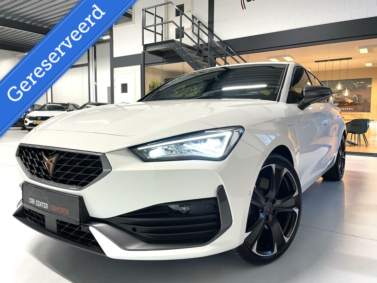 CUPRA Leon - 1.4 e-Hybrid VZ 245 PK/ Camera/ Memory/ 19''LMV/ Nieuwstaat - AutoWereld.nl