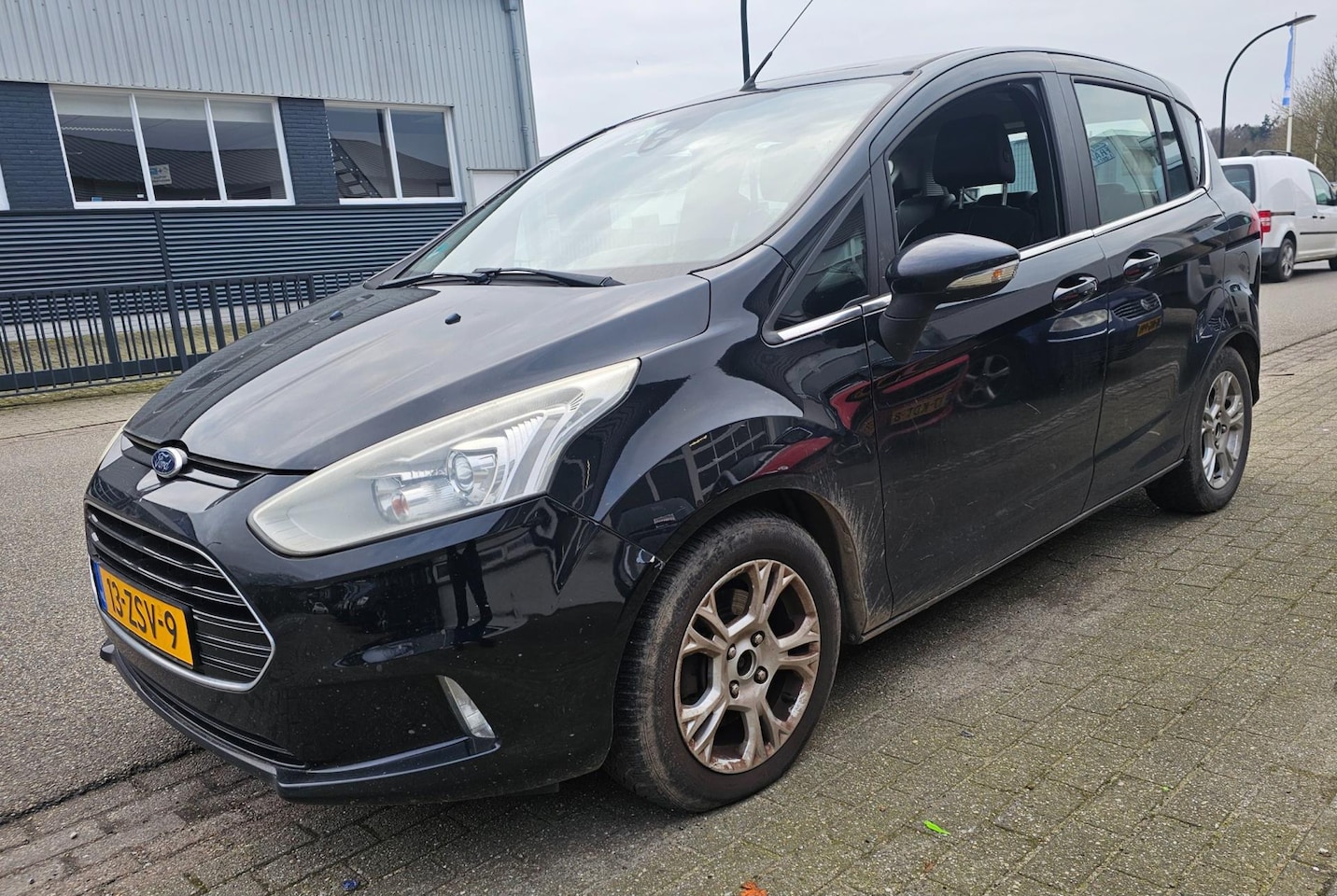 Ford B-Max - 1.0 EcoBoost Titanium MOTOR PROBLEEM - AutoWereld.nl