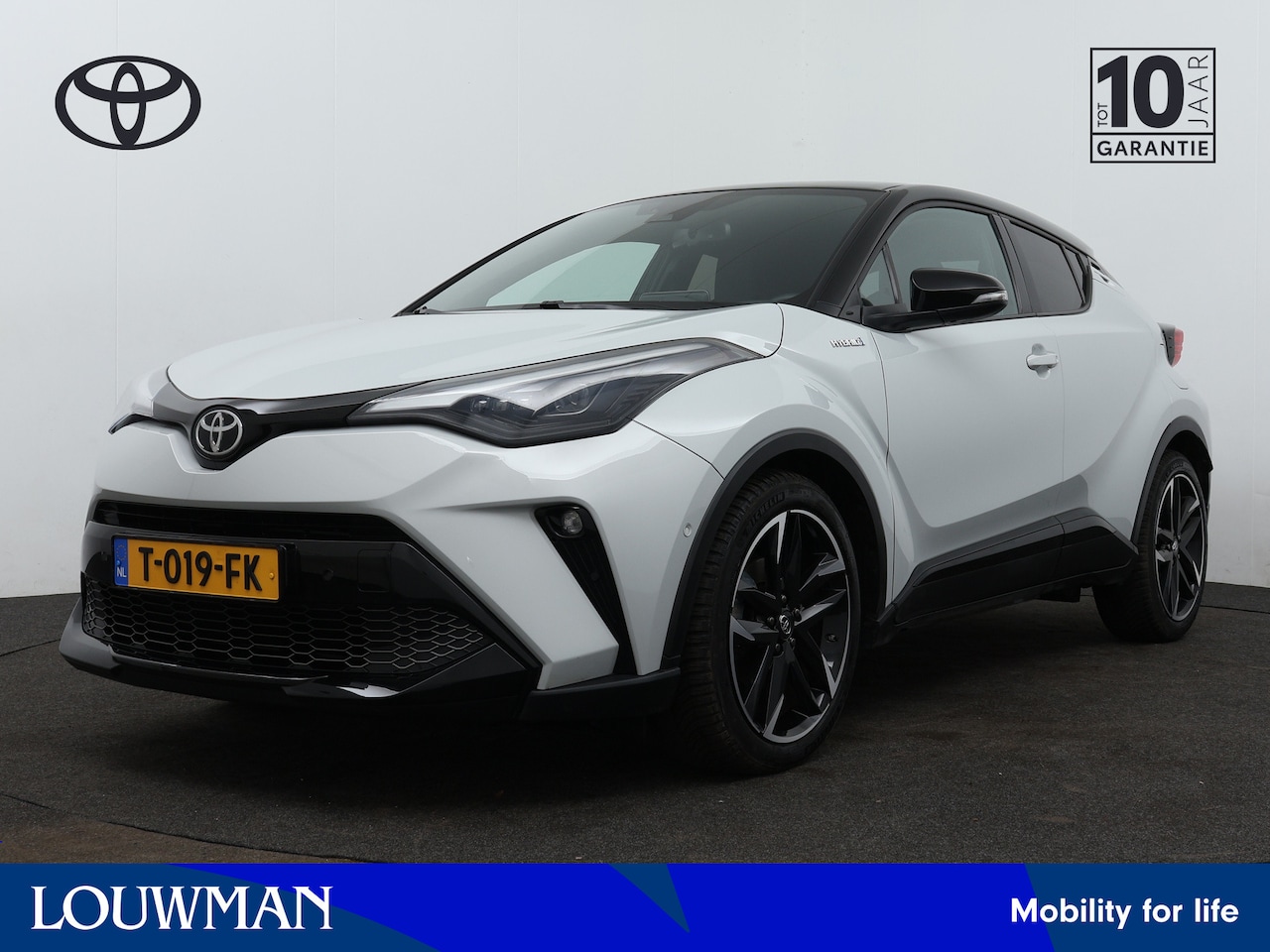 Toyota C-HR - 1.8 Hybrid GR-Sport Limited | Parkeersensoren | Stuur-/Stoelverwarming | LM velgen | Clima - AutoWereld.nl