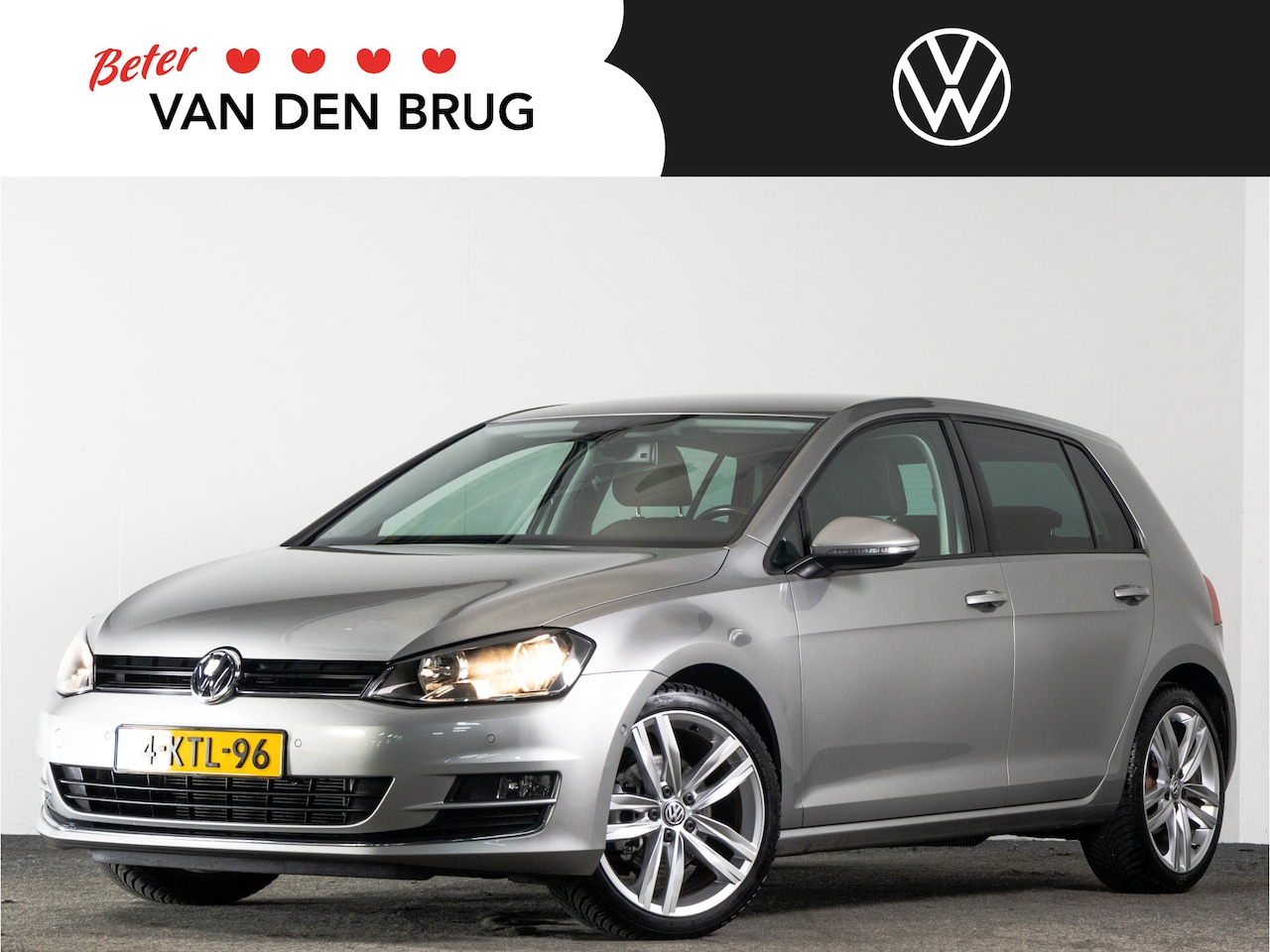 Volkswagen Golf - AUTOMAAT 1.2 TSI 105 PK DSG Highline | Navigatie | Trekhaak | Climate Control | Cruise Con - AutoWereld.nl