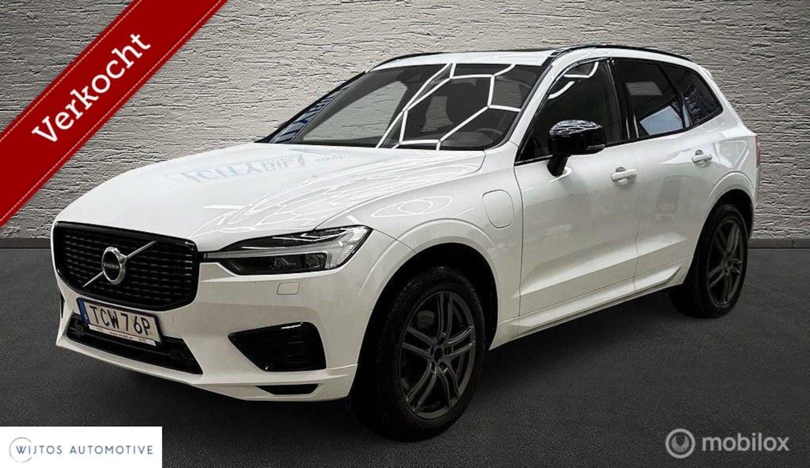 Volvo XC60 - 2.0 Recharge T6 AWD R-Design 2.0 Recharge T6 AWD R-Design, pano, HK, trekhaak - AutoWereld.nl