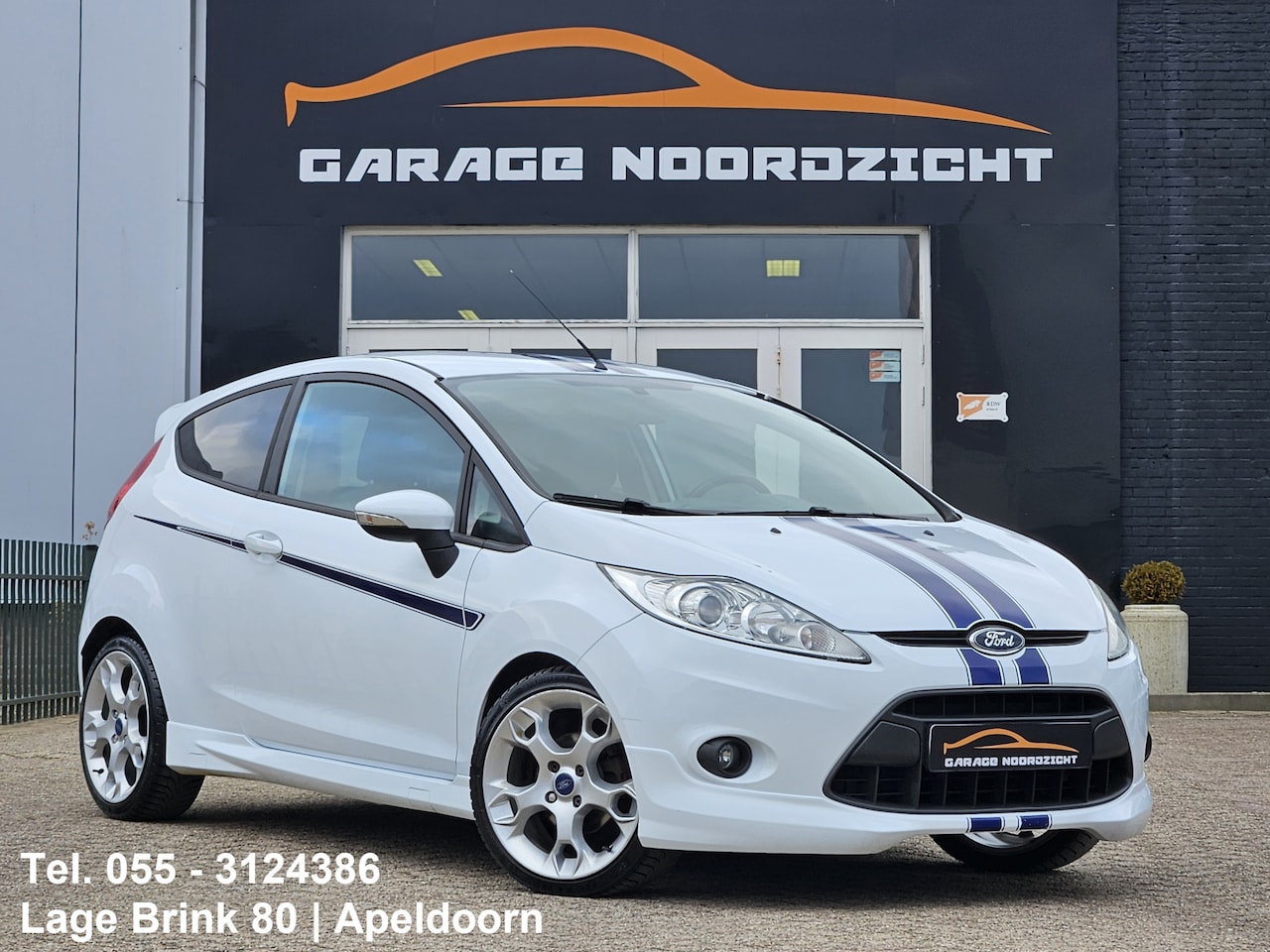 Ford Fiesta - 1.6 Metal 135PK ECC/AIRCO|STOELVERWARMING|USB|PDC ACHTER|BLUE TOOTH TELEFONIE|17 INCH Maan - AutoWereld.nl