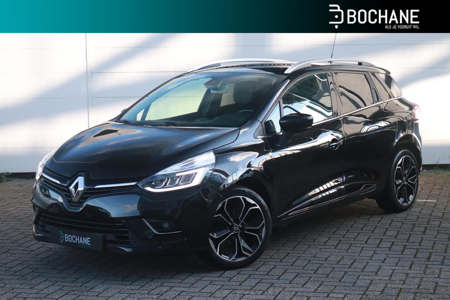 Renault Clio Estate - 0.9 TCe Intens | Navigatie | 17'' Lichtmetalen Velgen | Stoelverwarming - AutoWereld.nl