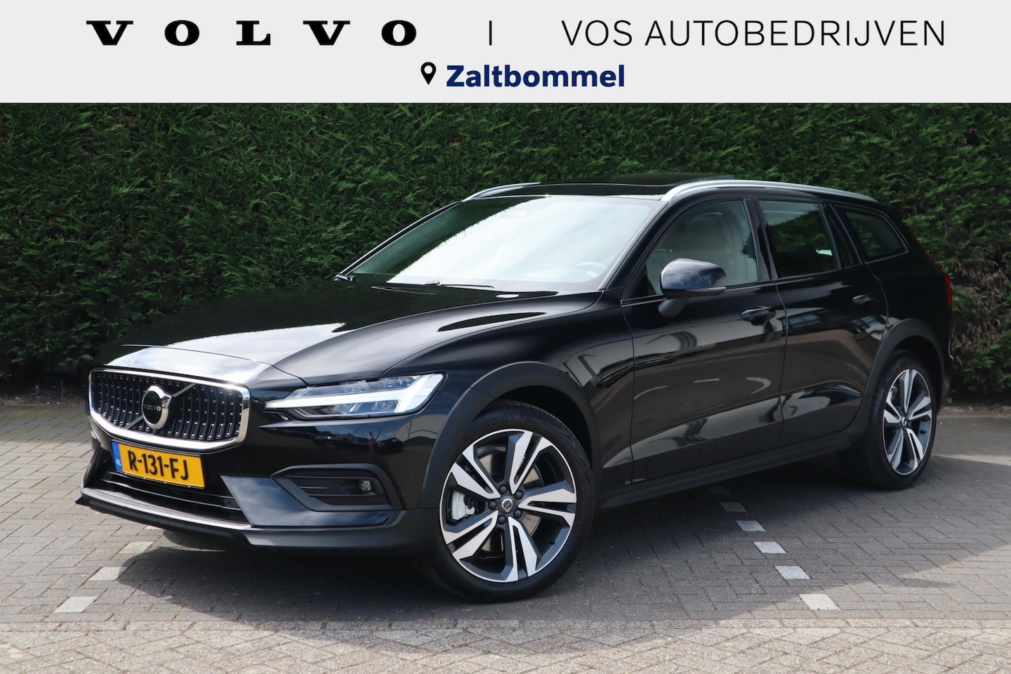 Volvo V60 Cross Country - 2.0 B5 AWD Ultimate 2.0 B5 AWD Ultimate - AutoWereld.nl