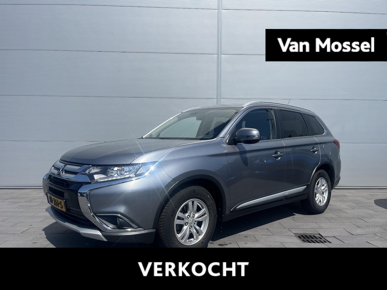 Mitsubishi Outlander - 2.0 Business Edition | Trekhaak | Navigatie | Camera | Cruise Control | - AutoWereld.nl