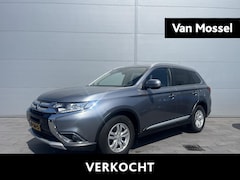 Mitsubishi Outlander - 2.0 Business Edition | Trekhaak | Navigatie | Camera | Cruise Control |