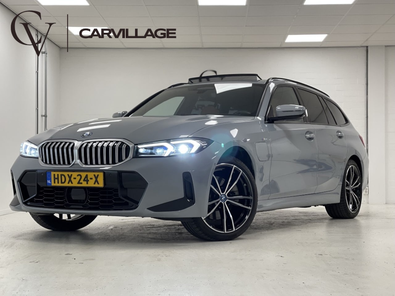 BMW 3-serie Touring - 330e xDrive M-Sport | Harman/Kardon | Adaptief CC. | Cognac leer - AutoWereld.nl