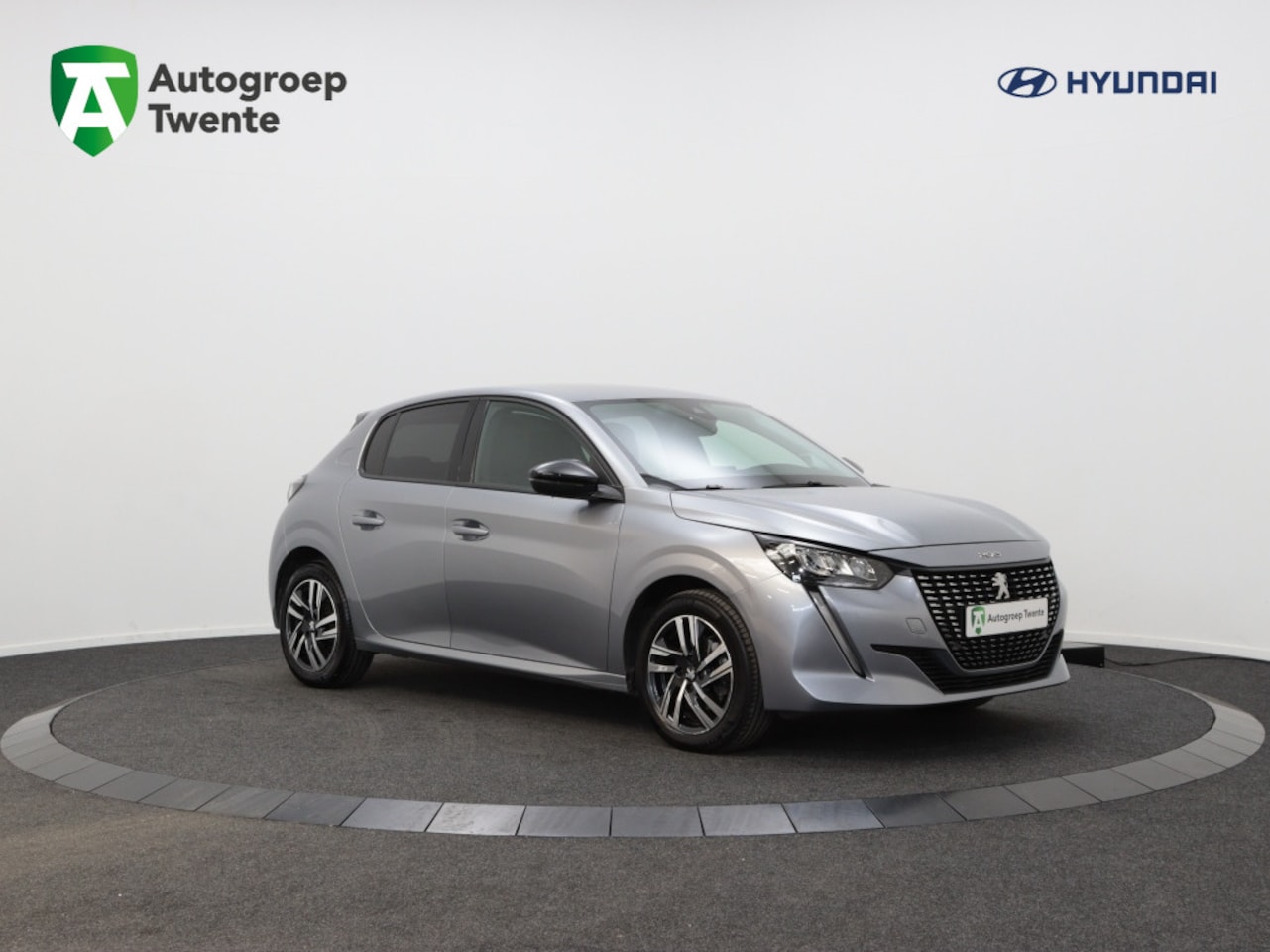 Peugeot 208 - 1.2 PT Allure Pack | Navigatie | Private lease 369 p.m. | - AutoWereld.nl